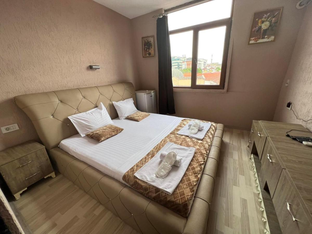 Hotel Ultra Star Skopje Luaran gambar