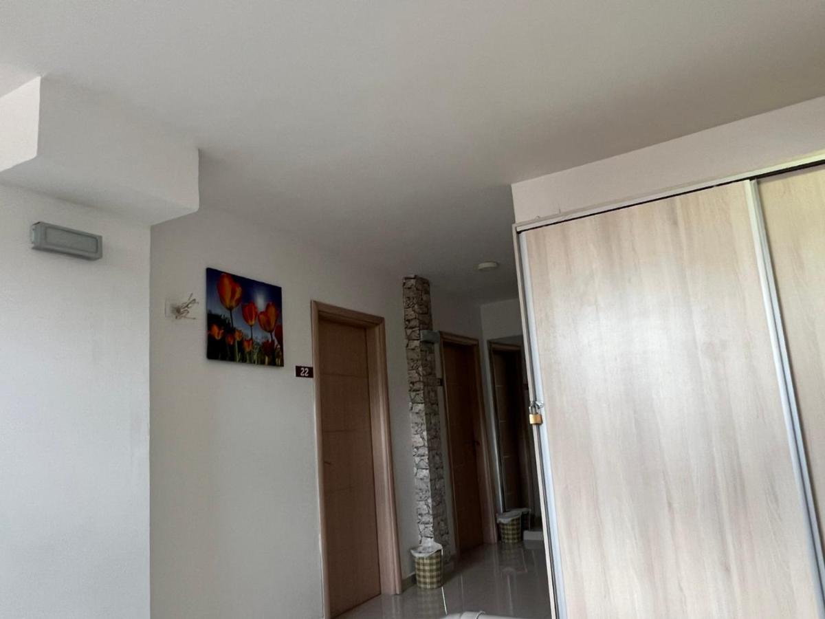 Hotel Ultra Star Skopje Luaran gambar