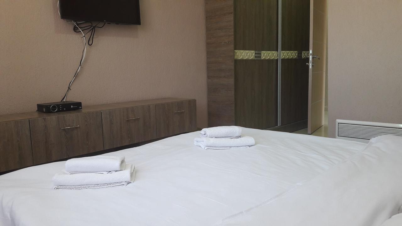 Hotel Ultra Star Skopje Luaran gambar